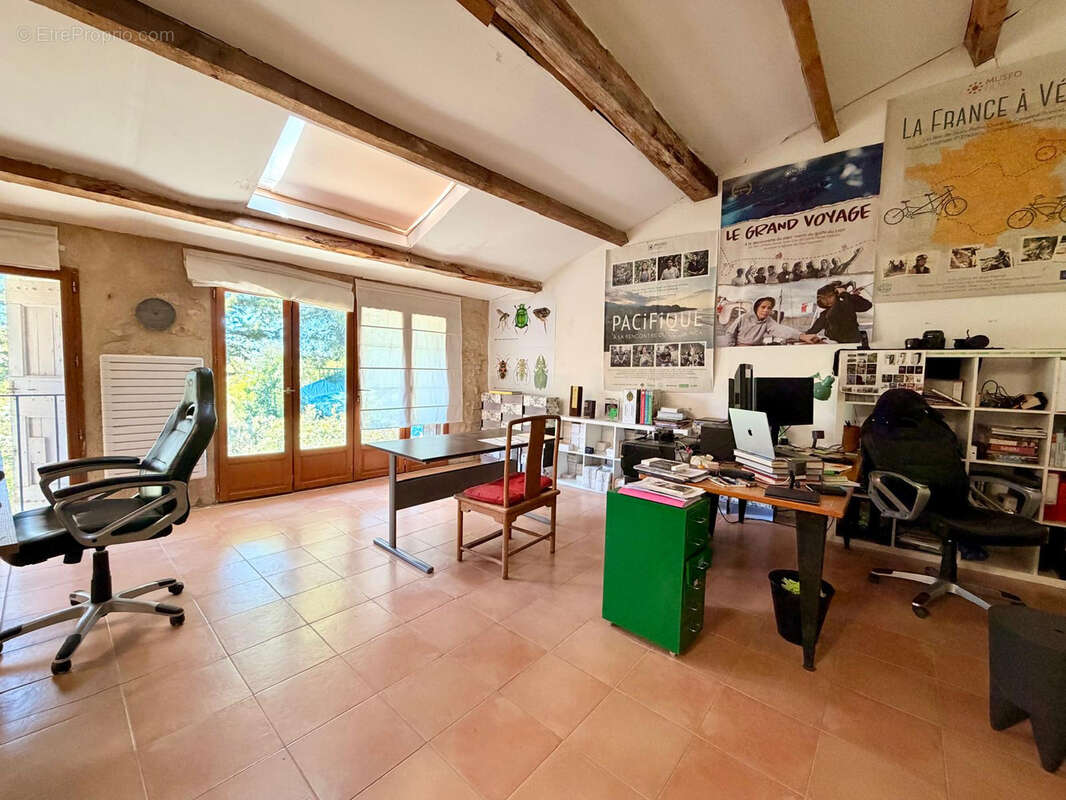 Maison de cachet de 367m2 sur un niveau avec un terrain de 800m2 - PLAISSAN - PEZENAS - photo 16