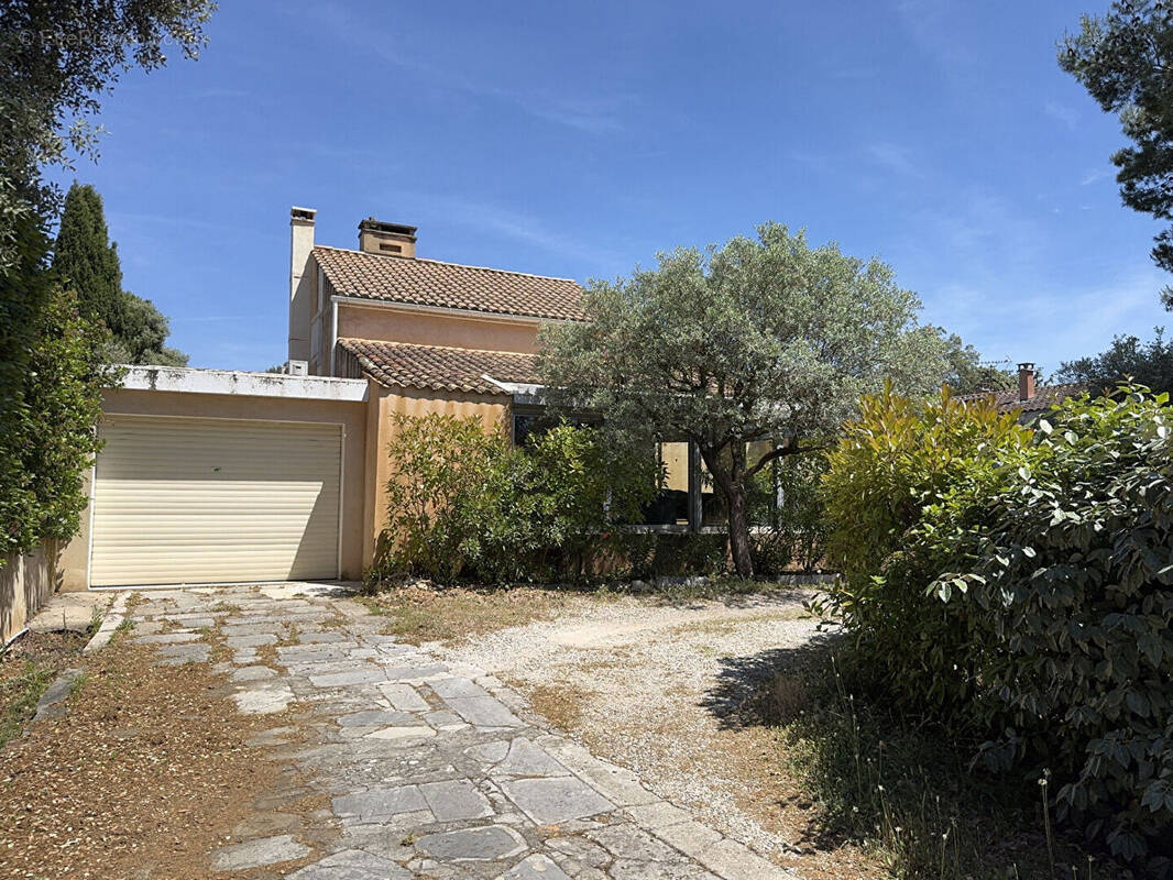 Maison à VILLENEUVE-LES-AVIGNON