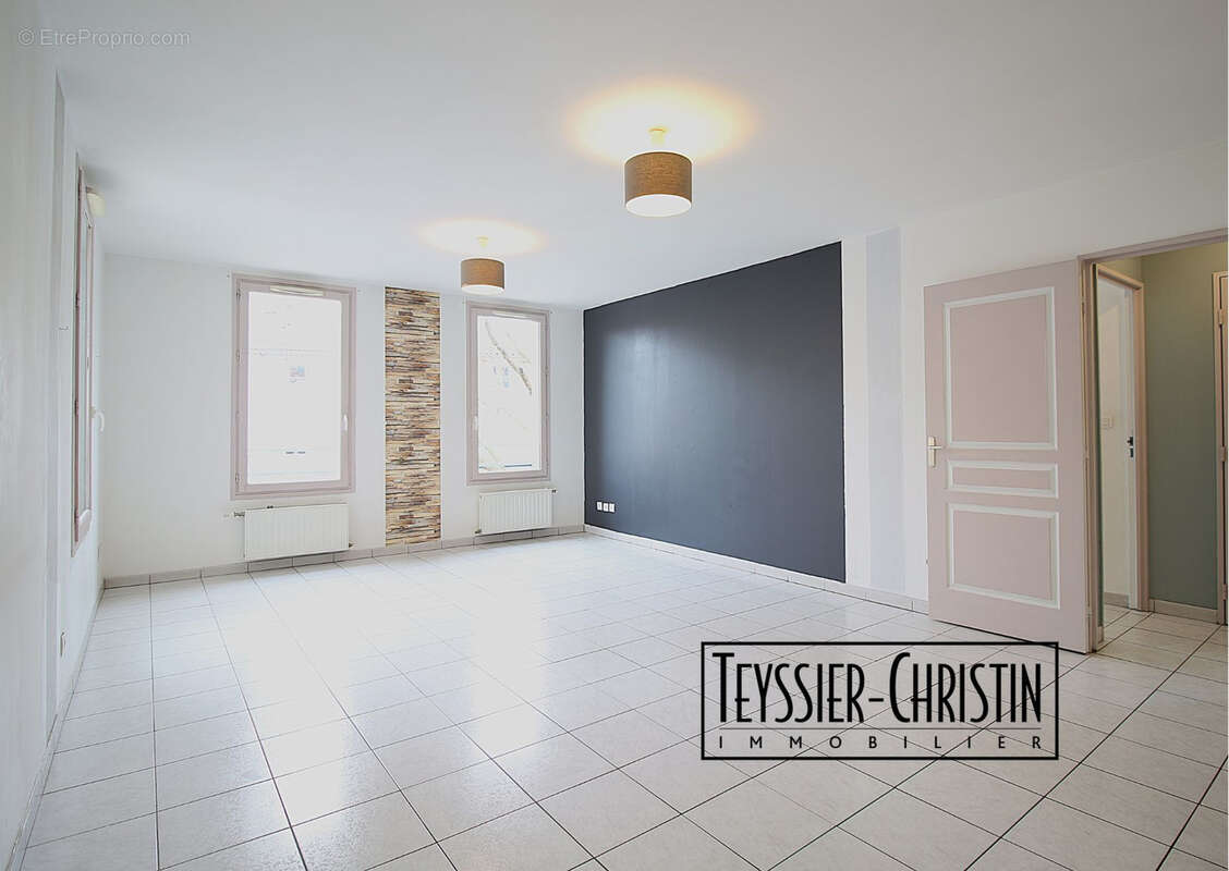 Appartement à BRIGNAIS