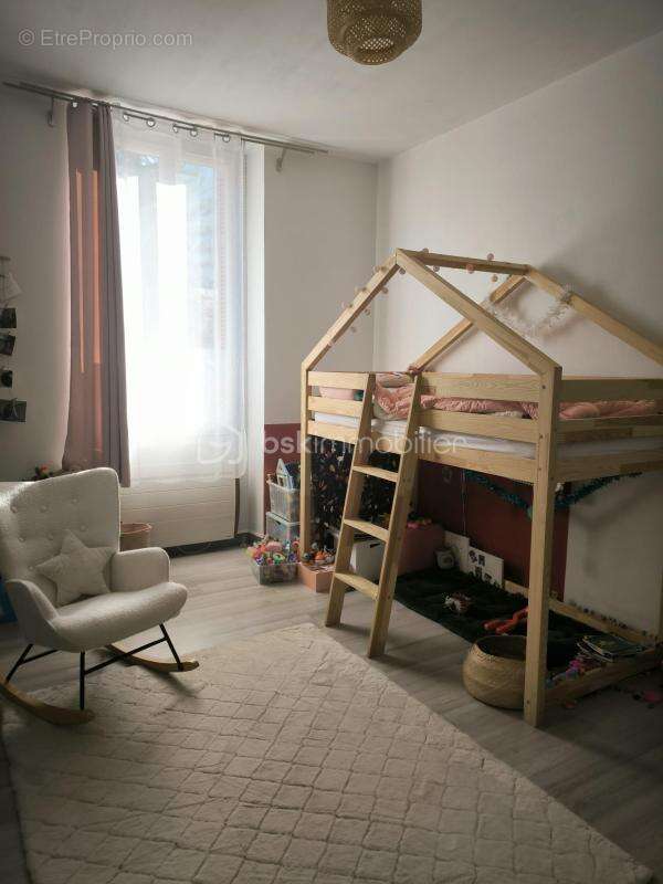 Appartement à VIZILLE