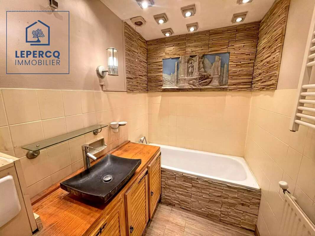 Maison à LA FERTE-MILON