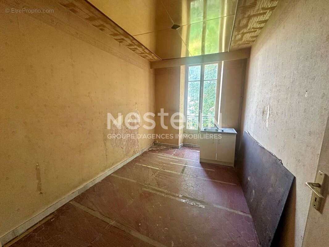 Appartement Nice 2 pièce(s) 40 m2 à rénover au couer du quartier de Riquier - photo 5