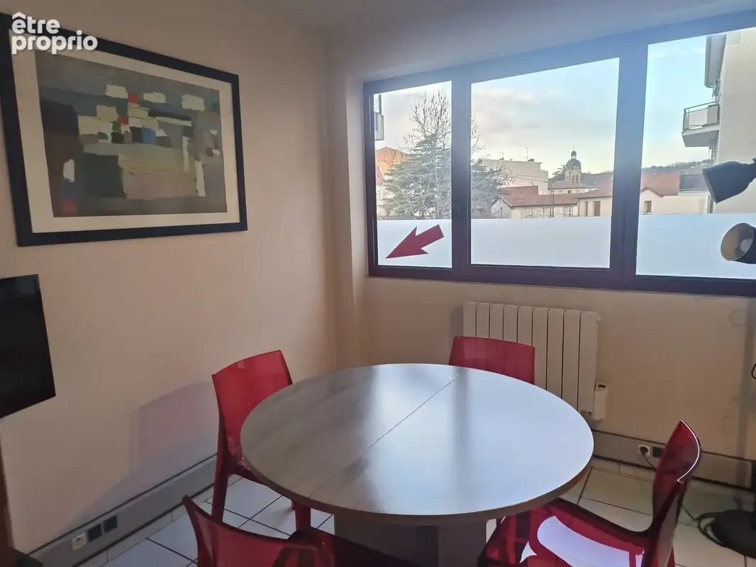 PEAGE DE ROUSSILLON, proche centre Bureaux 81m2  1er étage avec ascenseur, place parking privative - photo 9