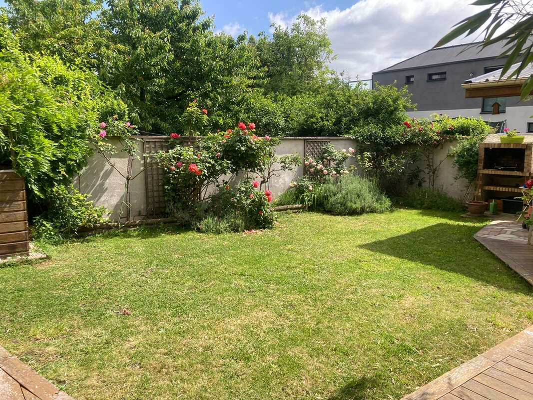 Maison à SARTROUVILLE