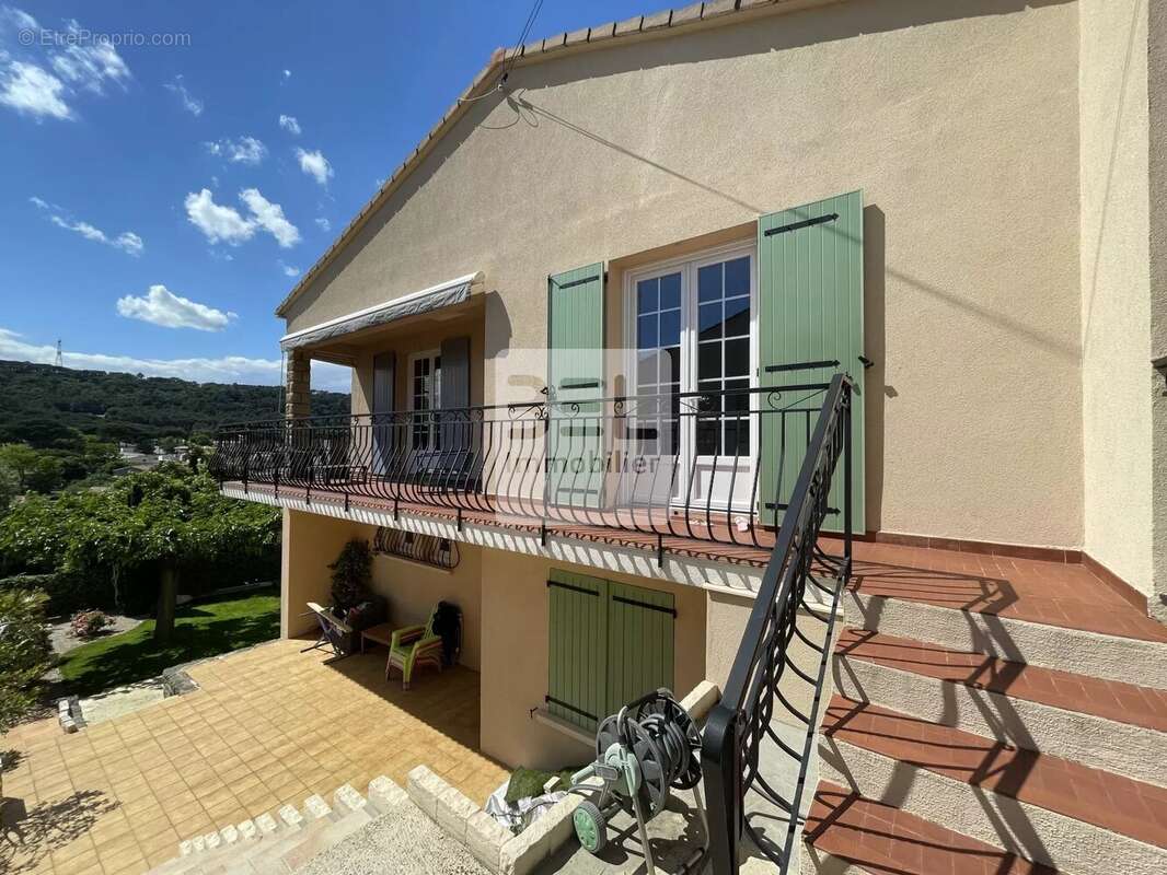 Maison à BAGNOLS-SUR-CEZE