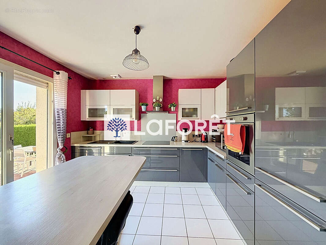 Maison Franqueville Saint Pierre 4 pièce(s) 107.53 m2 - photo 6