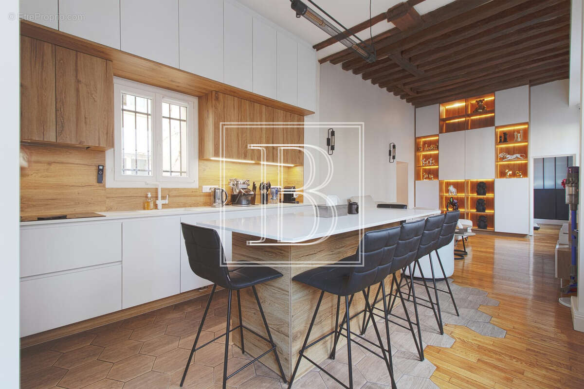 Appartement à PARIS-3E