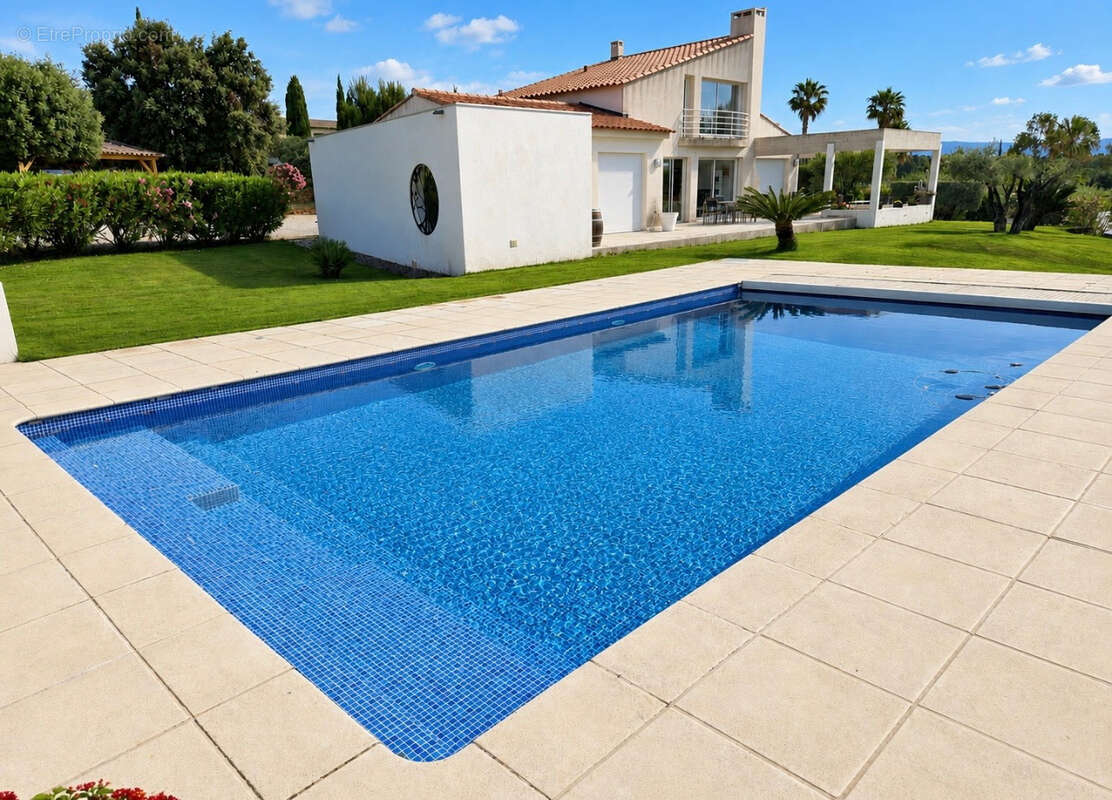 Maison à LA CADIERE-D'AZUR