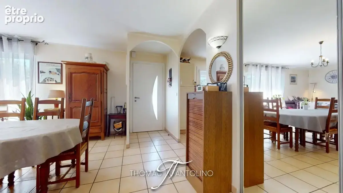 En exclusivite - plain pied - 4 chambres - piscine - panneaux solaire - photo 6