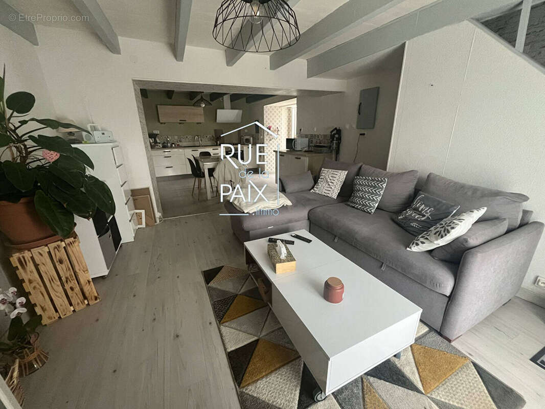 Maison à VAUX-SUR-VIENNE