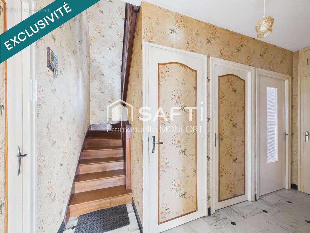 Photo 8 - Maison à PLOUNEOUR-MENEZ