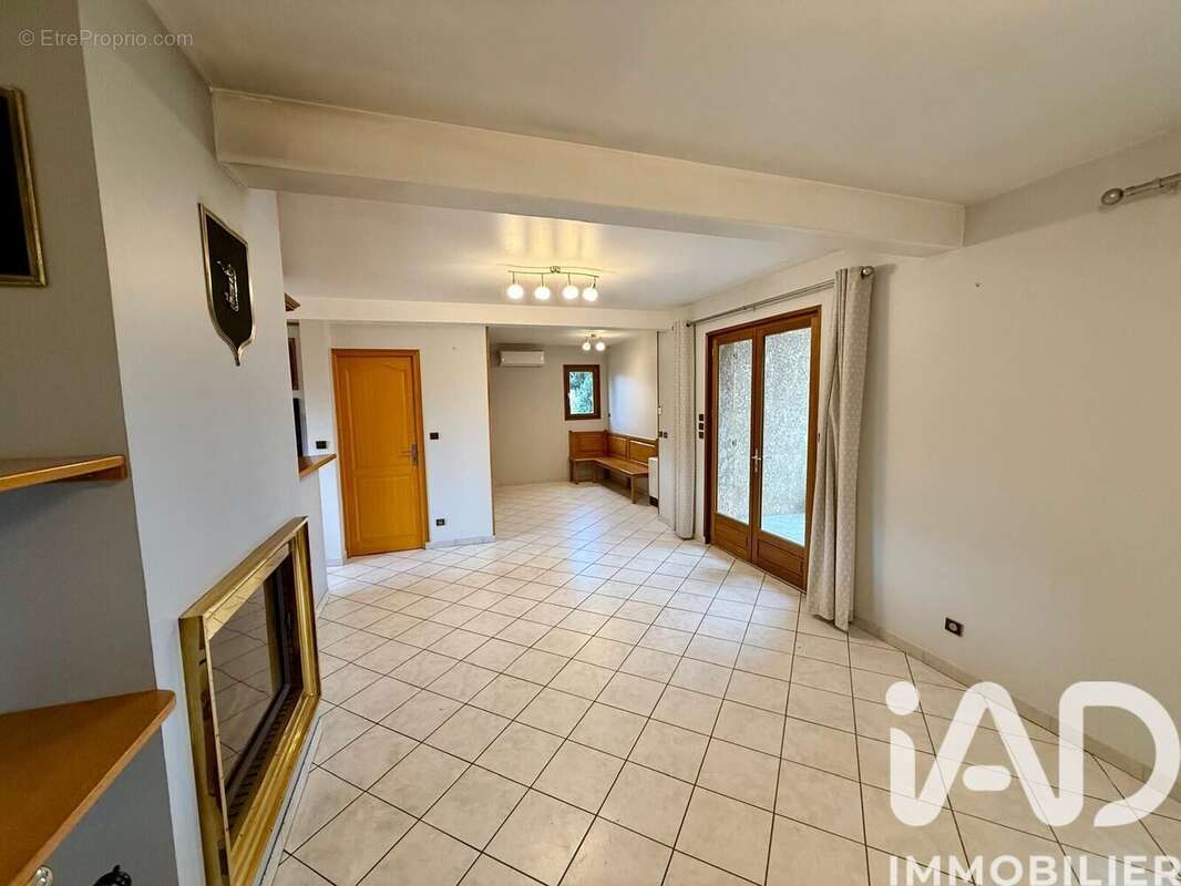 Maison 150 m² à Merle-Leignec  - photo 8