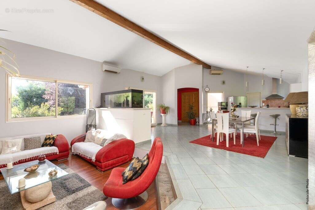 Maison T4 de 160m² à Bouloc – Pièce de vie 76m², terrain 2800m² au calme - photo 4