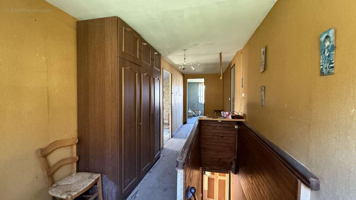 Maison à SAINT-PARDOUX-LA-RIVIERE