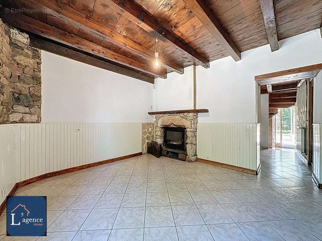 Maison à DIVONNE-LES-BAINS