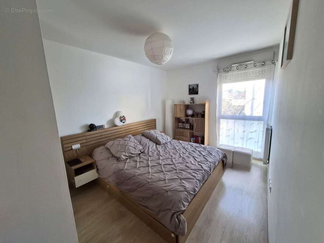Appartement 59 m² à Marignane  - photo 4