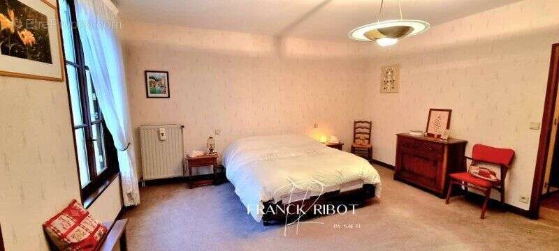 Photo 9 - Maison à COULANGES-SUR-YONNE