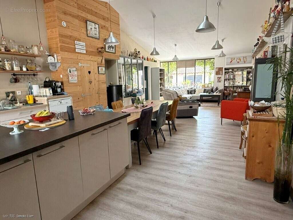 Maison à VILLEFAGNAN