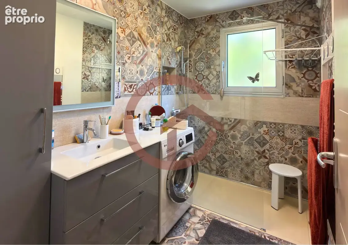 Viager occupé Fréjus   T3 traversant 65 m2 avec terrasse, cave et parking   Décote 45 % - photo 5