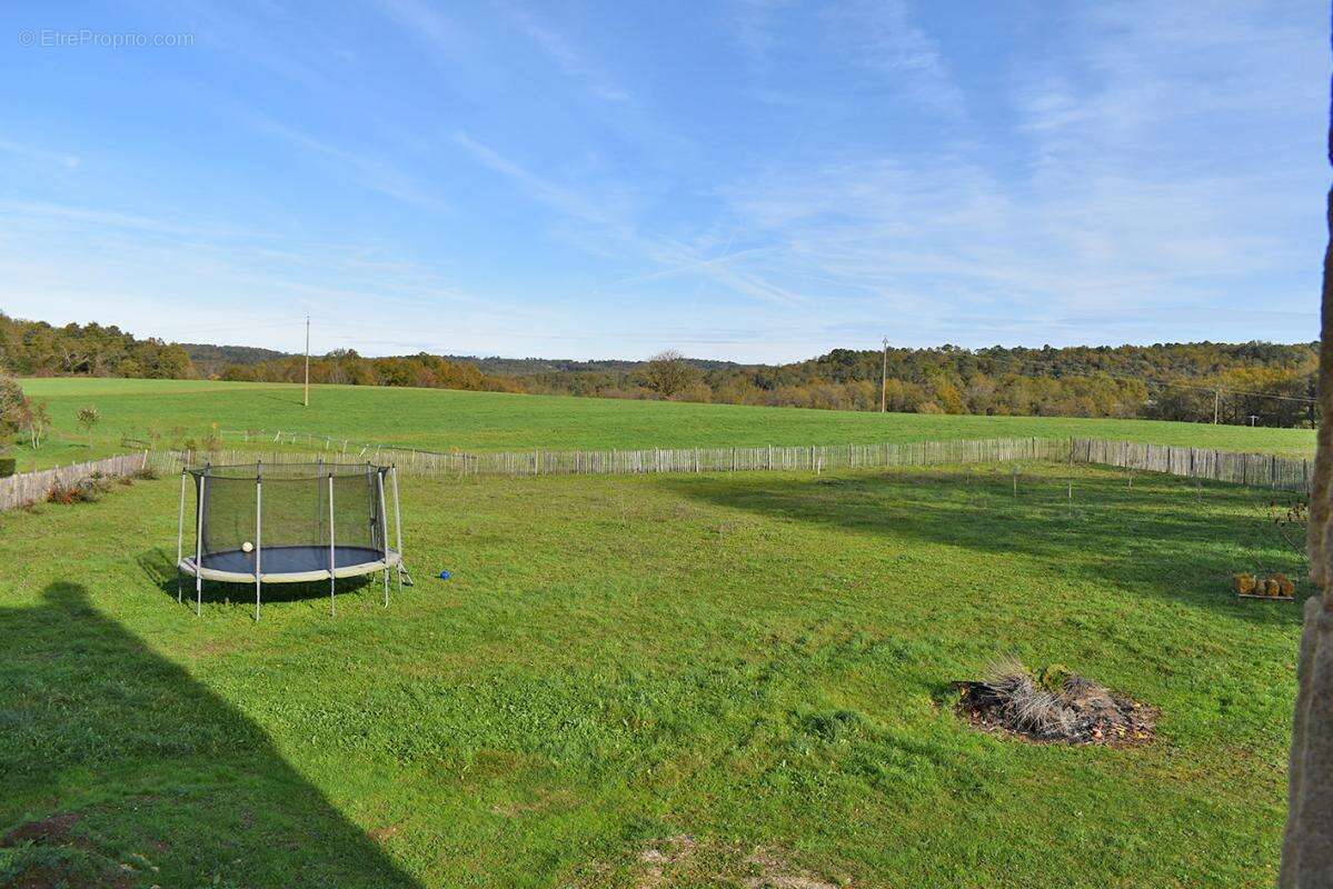 Maison à SAINT-GENIES