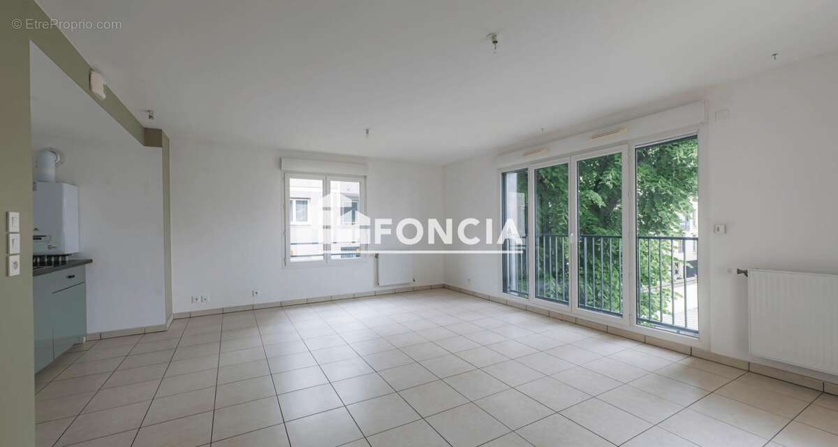 Appartement à OULLINS