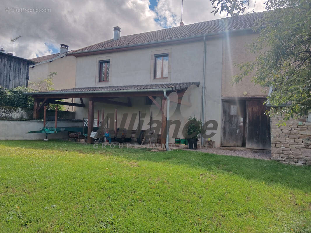 Maison à LUXEUIL-LES-BAINS