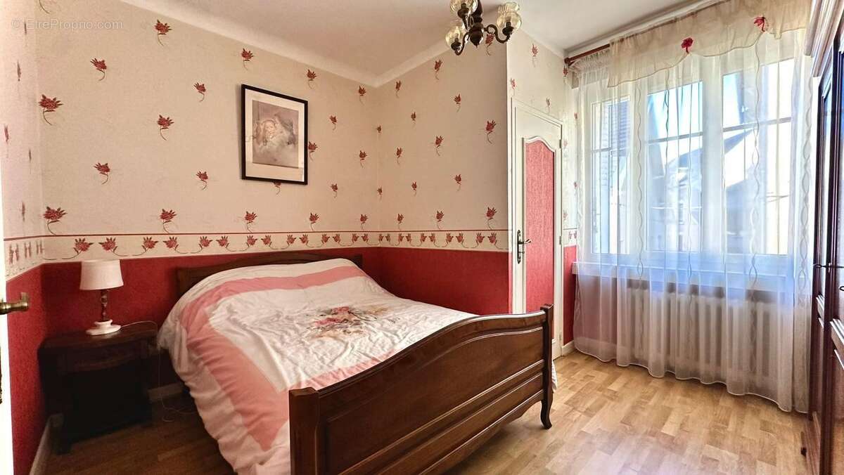 Maison à CASSAGNES-BEGONHES