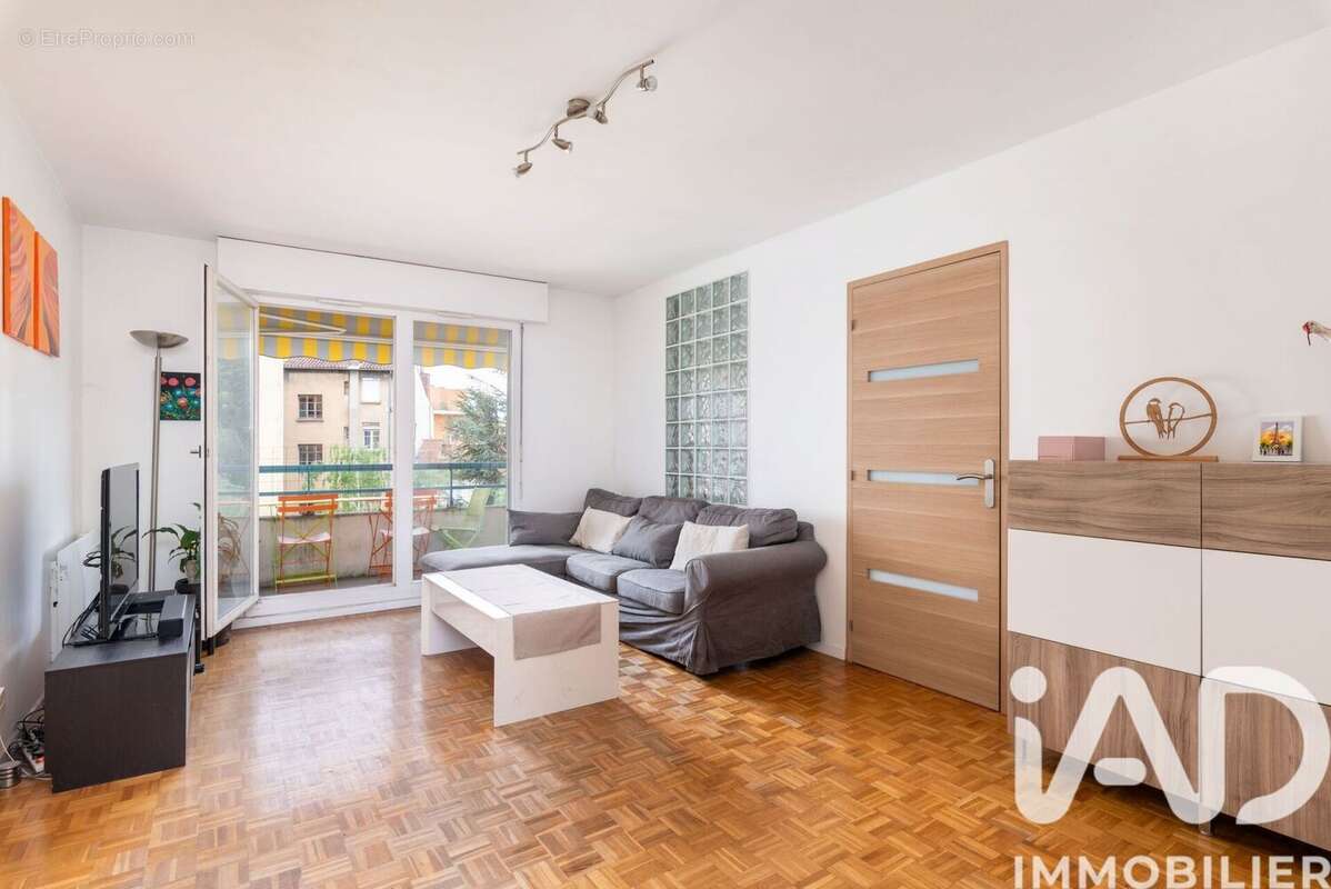 Photo 2 - Appartement à VILLEURBANNE