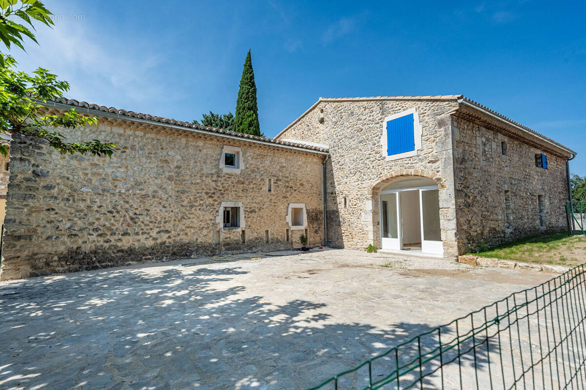 Appartement à BOLLENE