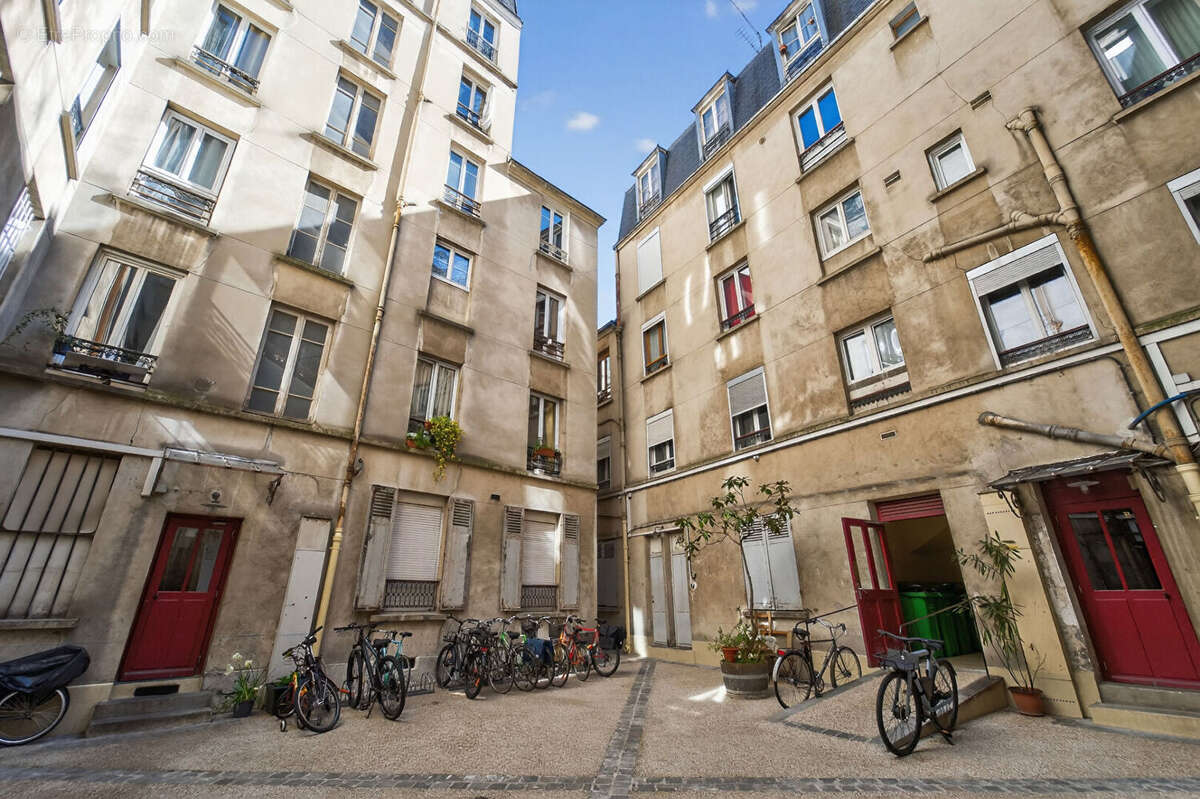 Appartement à PARIS-10E