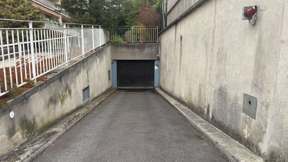 Garage en sous-sol - secteur boulevard lundy - photo 4