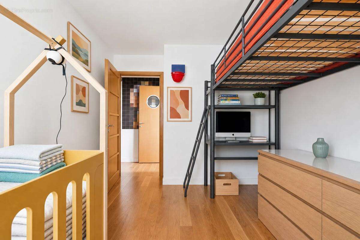 Appartement T3 de 71m² / 2 chambres / 41 m² de séjour / Parking - photo 10