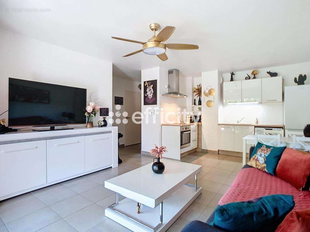 Appartement à FREJUS
