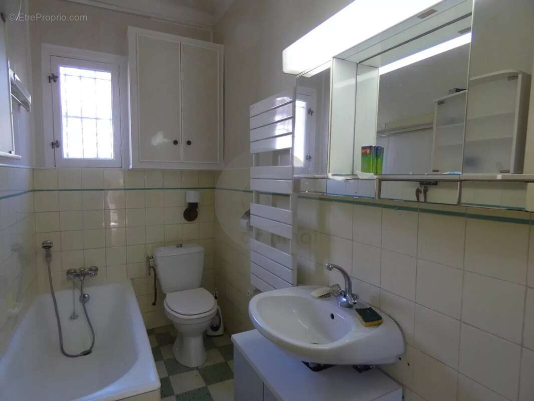 Appartement à ROQUEBRUNE-CAP-MARTIN