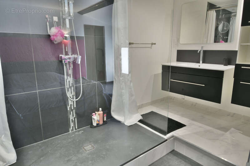 Maison à TONNAY-CHARENTE