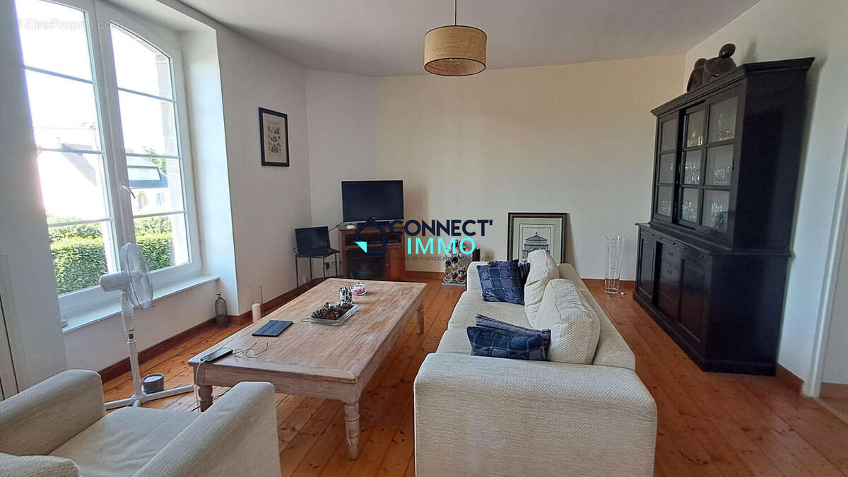 Maison 114 m² à Langonnet  - photo 2