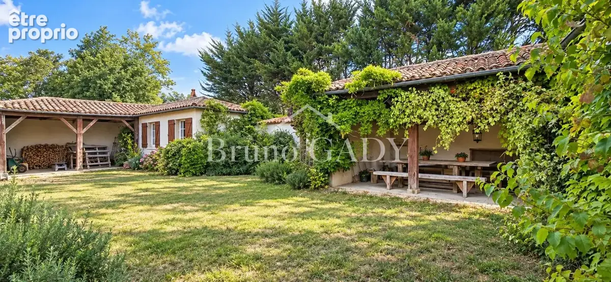 Ensemble immobilier en pierre composé de deux maison totalisant environ 262m2. sur parcelle de 13405M2 - photo 5