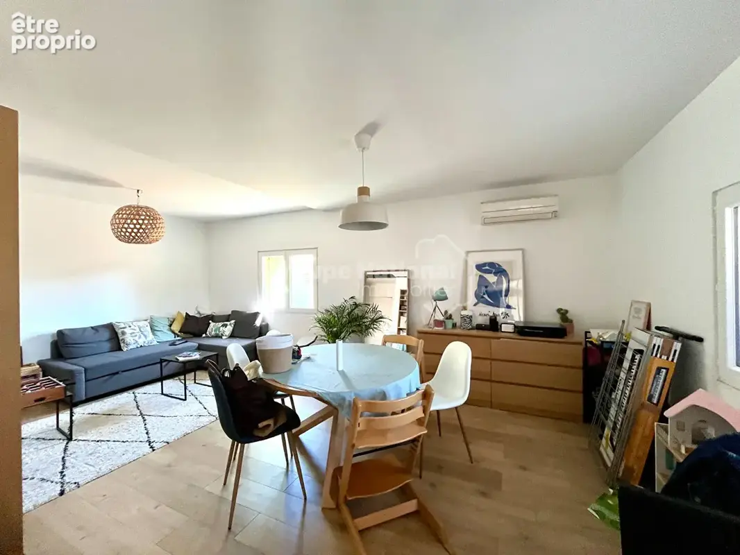 Appartement à MAILLANE