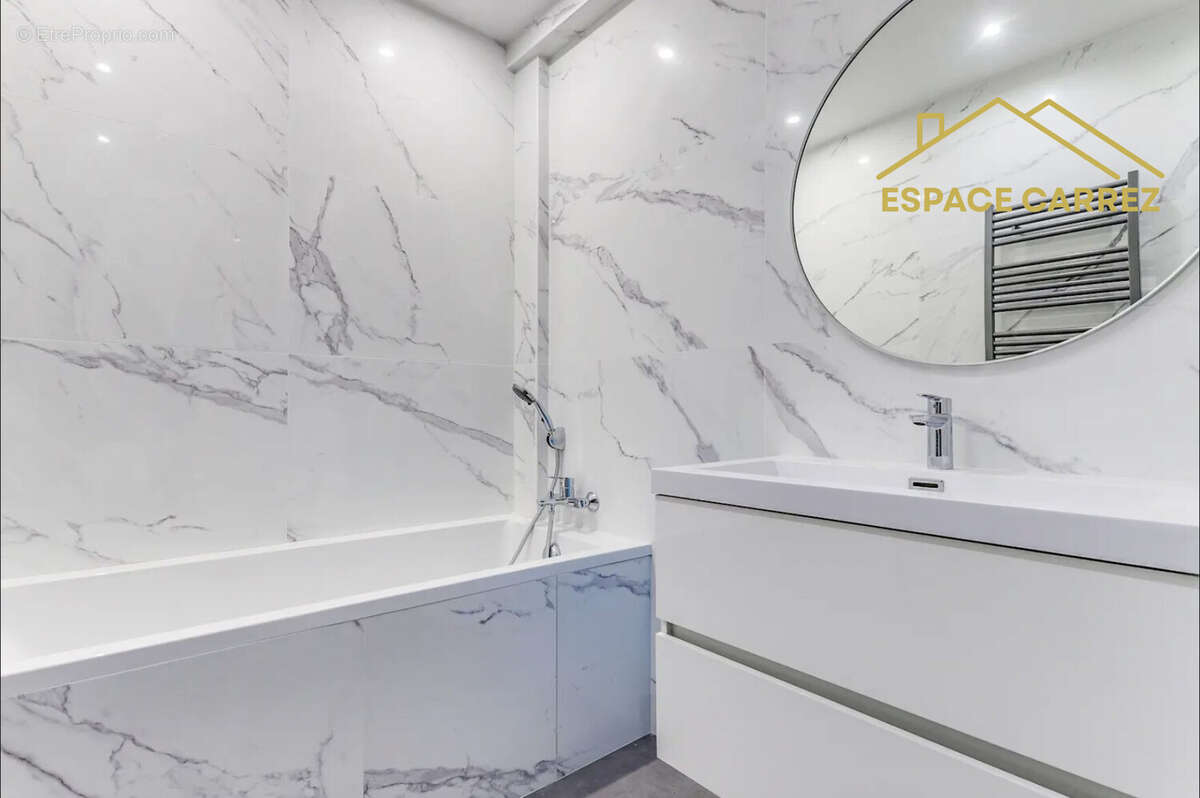 Appartement à LES LILAS