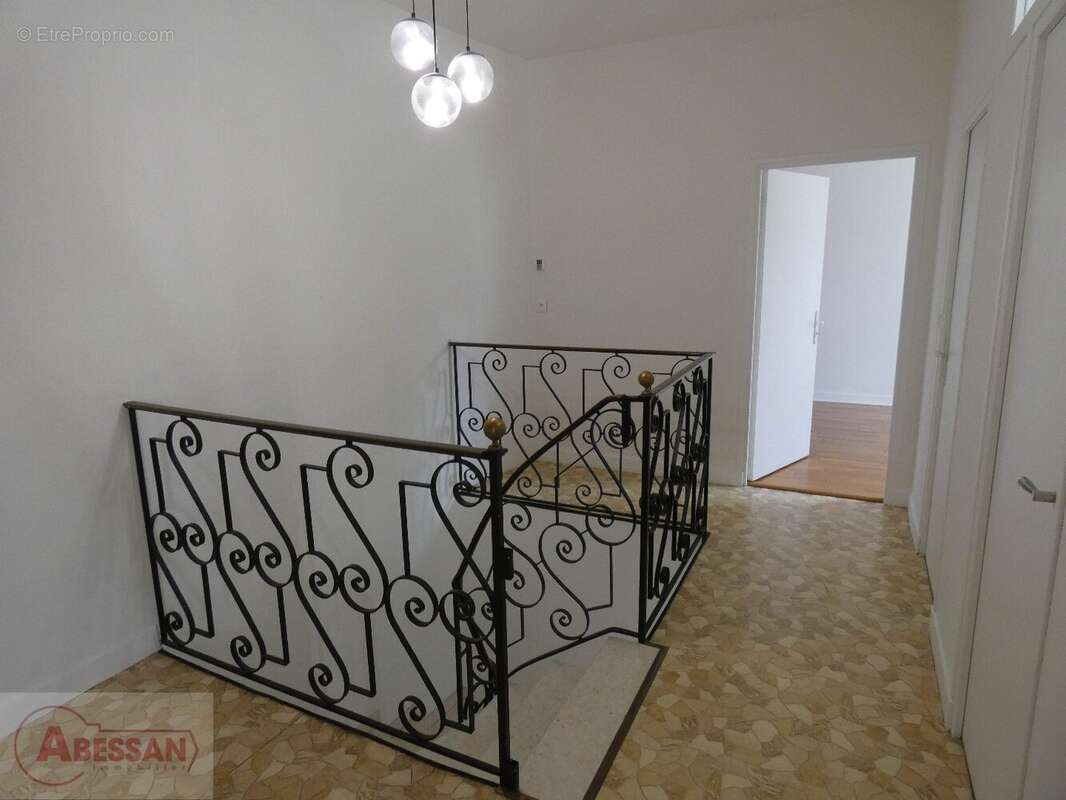 Maison à LAGUEPIE