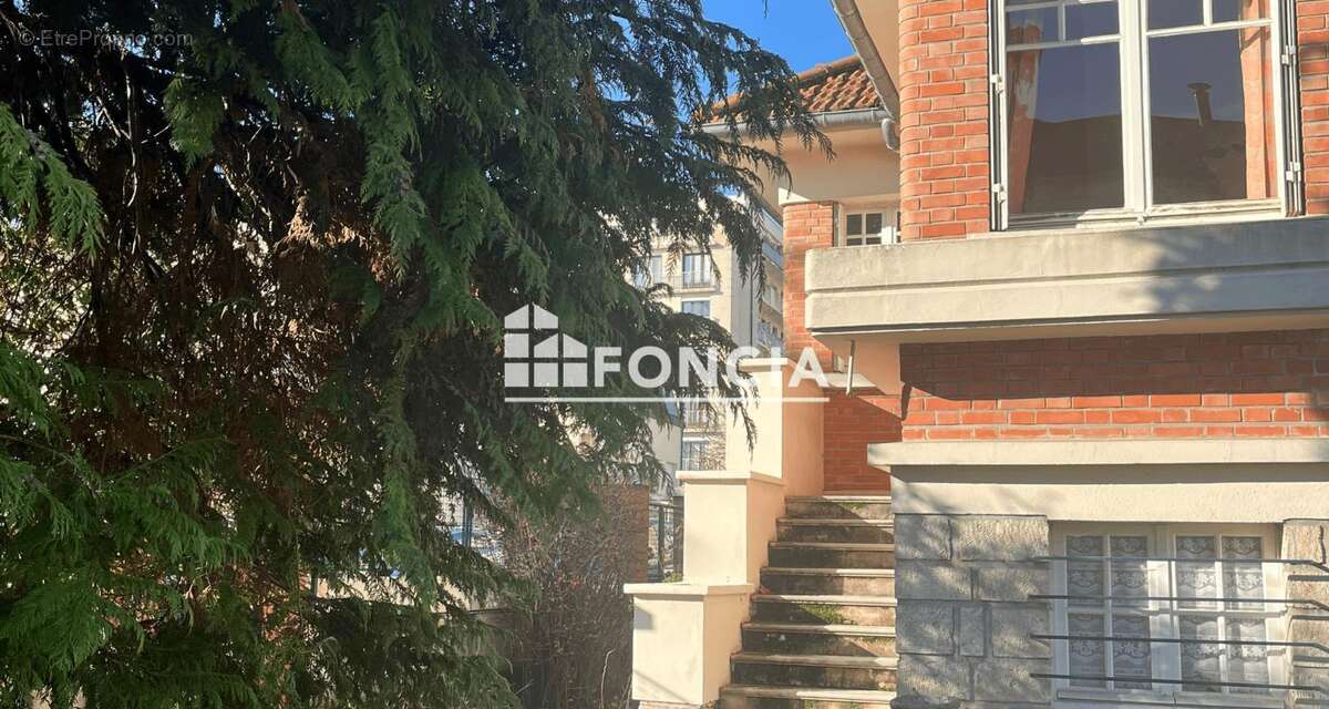 Maison à BOURG-LA-REINE