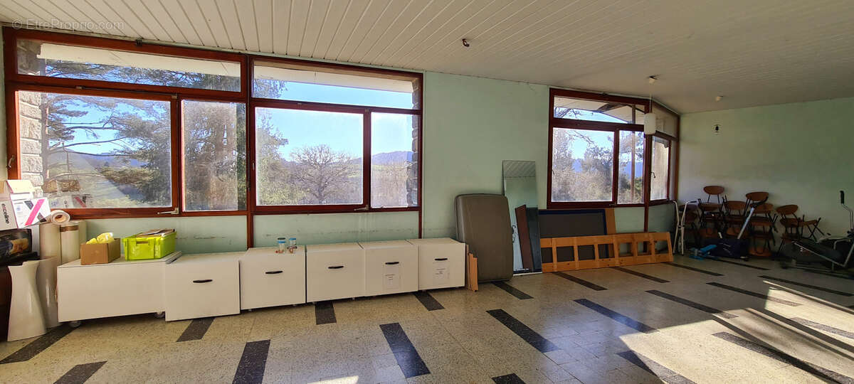 Commerce à CLERMONT-FERRAND