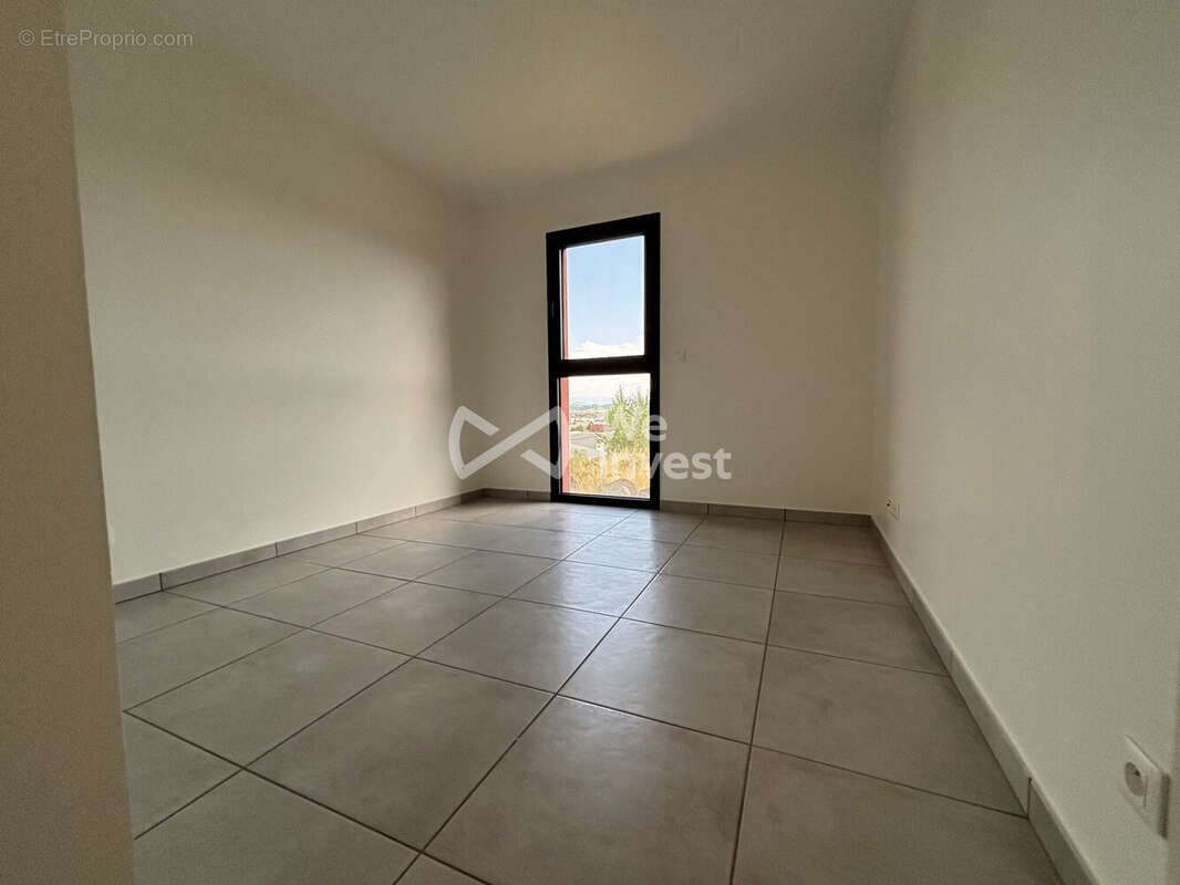 Commerce à LANCRANS