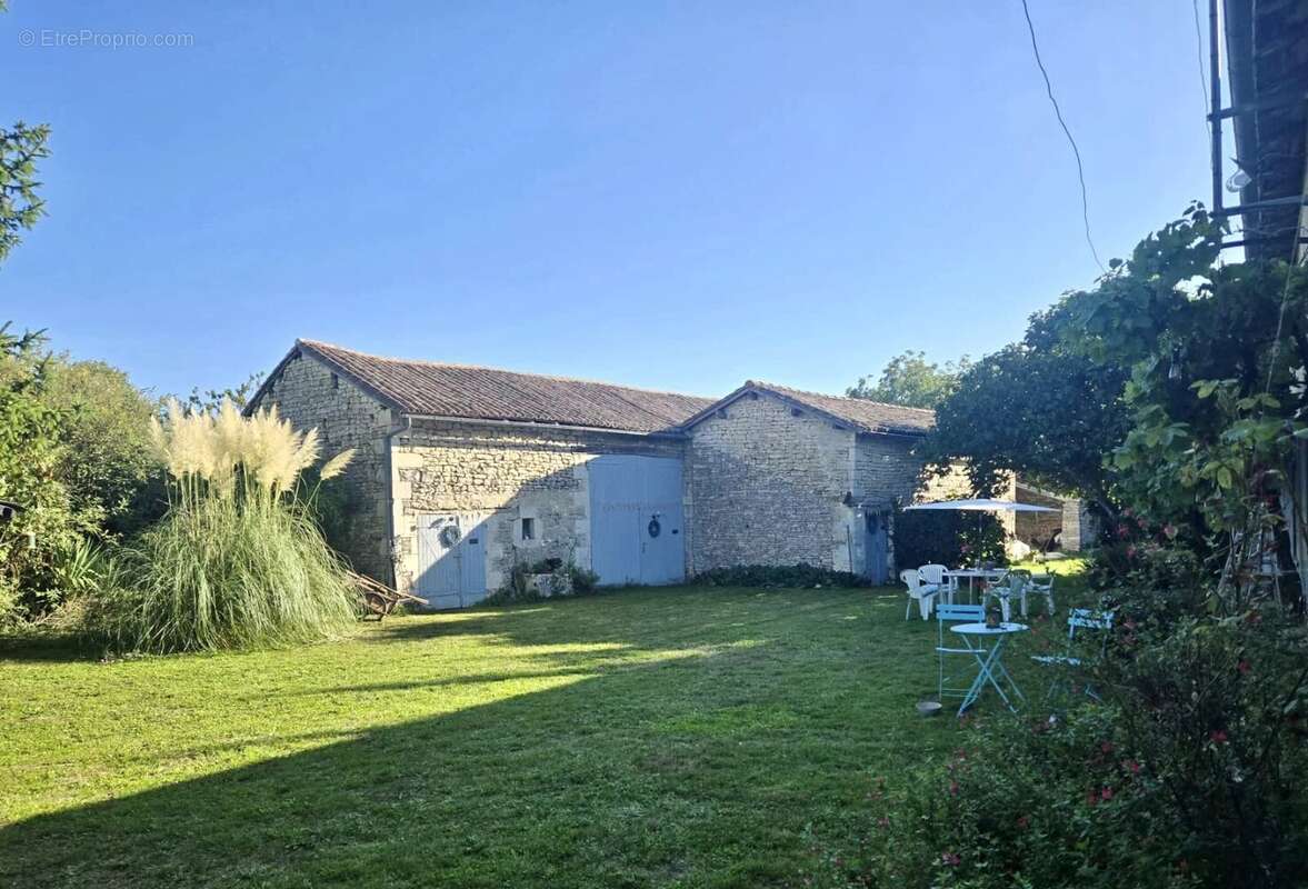 Maison à SAUZE-VAUSSAIS