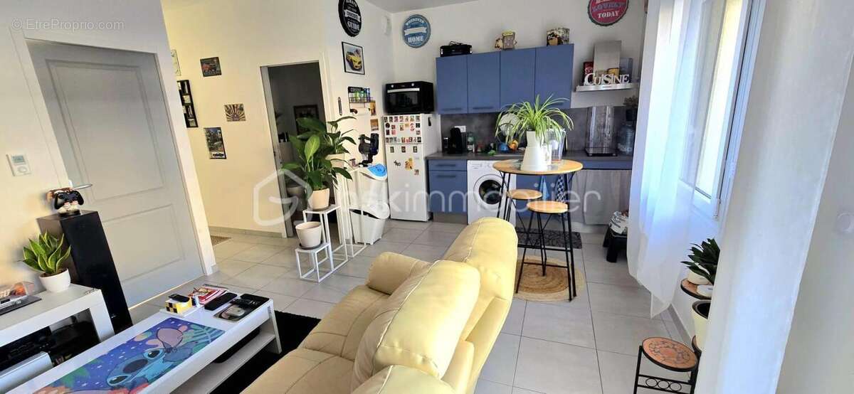 Appartement à BAULNE