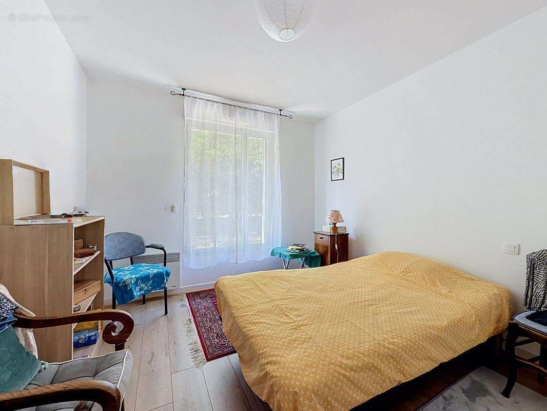 Quartier Médiathèque – Appartement T3 avec jardin et stationnement - photo 4
