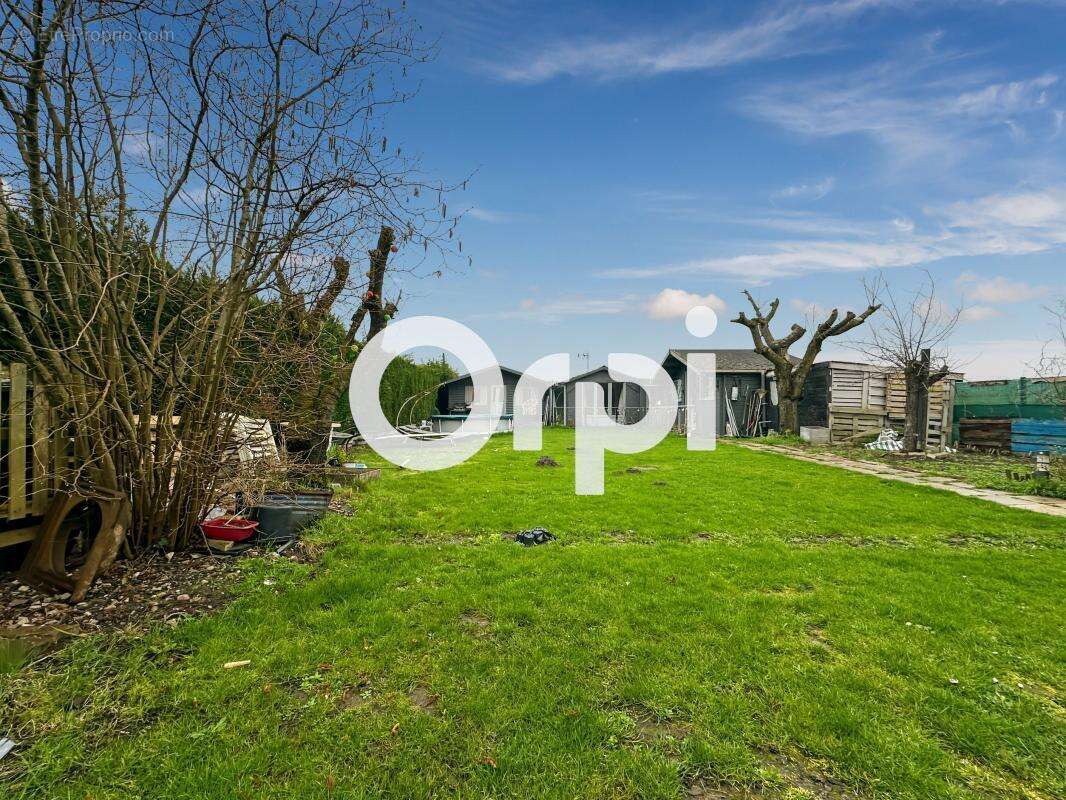 Terrain à LOOBERGHE