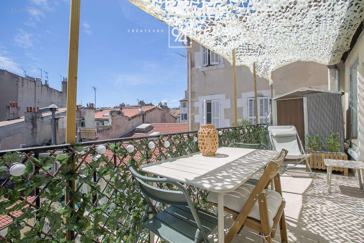 Appartement à MARSEILLE-6E