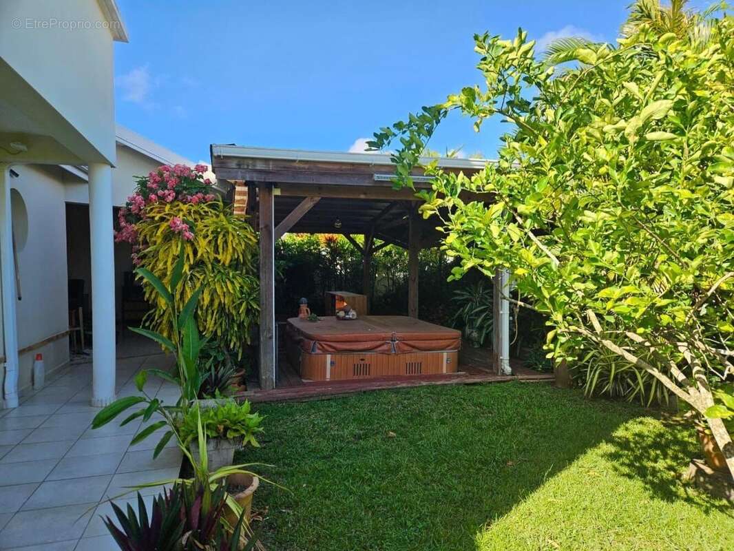 Photo 8 - Maison à LES TROIS-ILETS