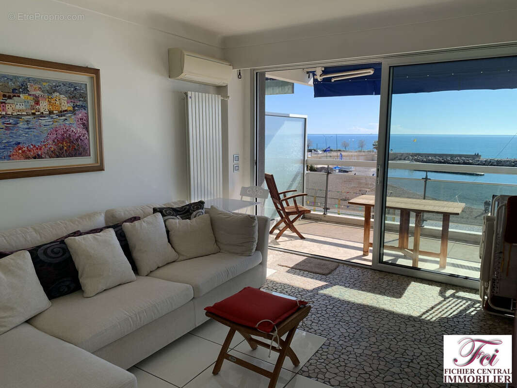 Appartement à ROQUEBRUNE-CAP-MARTIN